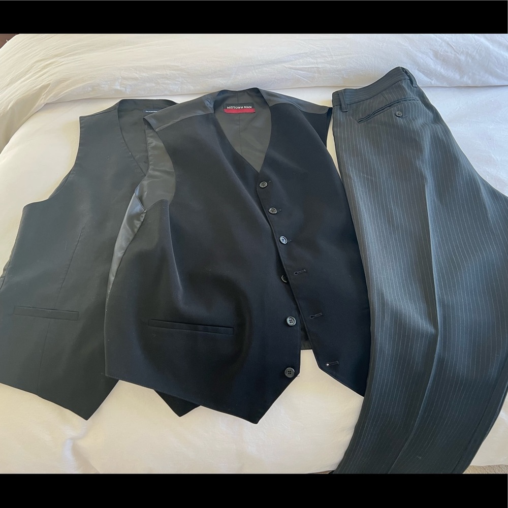 BUNDLE! Men’s Dress Clothes